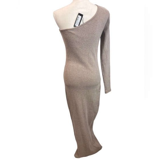 NWT PrettyLittleThing One-Shoulder Bodycon Maxi Sweater Dress Beige Tan Size 4 - Picture 5 of 9